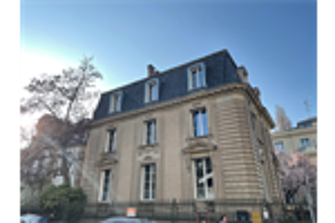 MULHOUSE (Av Cl&eacute;menceau) SOMPTUEUX LOCAL 1392 68100 Mulhouse