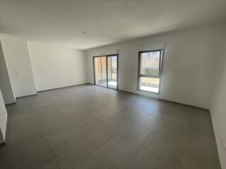  Appartement à louer 5 pièces 98 m²