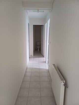  Appartement à louer 3 pièces 74 m²