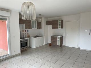  Appartement à louer 3 pièces 59 m²