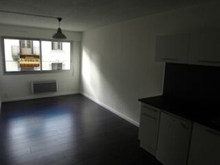  Appartement à louer 2 pièces 32 m²