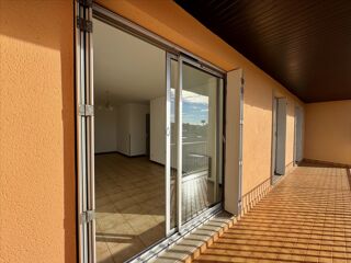 Location Appartement F2 residence sécurisée avec gd balcon et parking Beziers