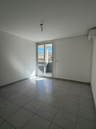  Appartement à louer 2 pièces 44 m²