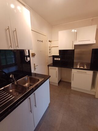  Appartement à louer 2 pièces 32 m²