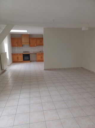  Appartement à louer 3 pièces 74 m²