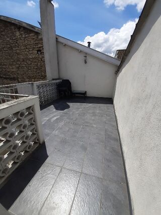 Location Maison Charmante maison de village T4 avec garage cour fermée Anse