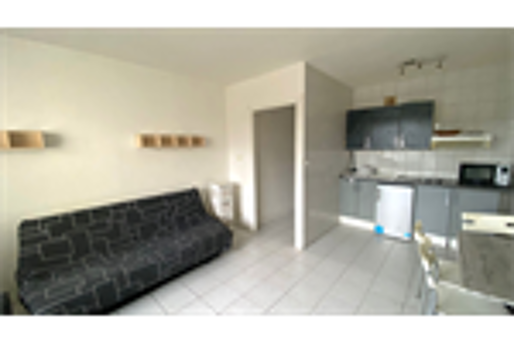 STUDIO MEUBLE PROCHE DOUANE