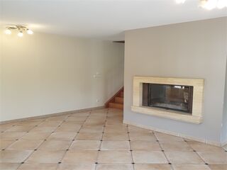  Maison à louer 7 pièces 174 m²