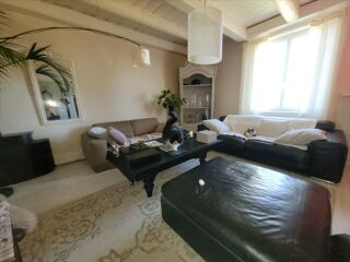  Maison à louer 6 pièces 217 m²