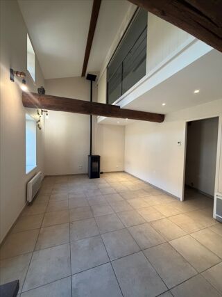  Appartement à louer 2 pièces 55 m²