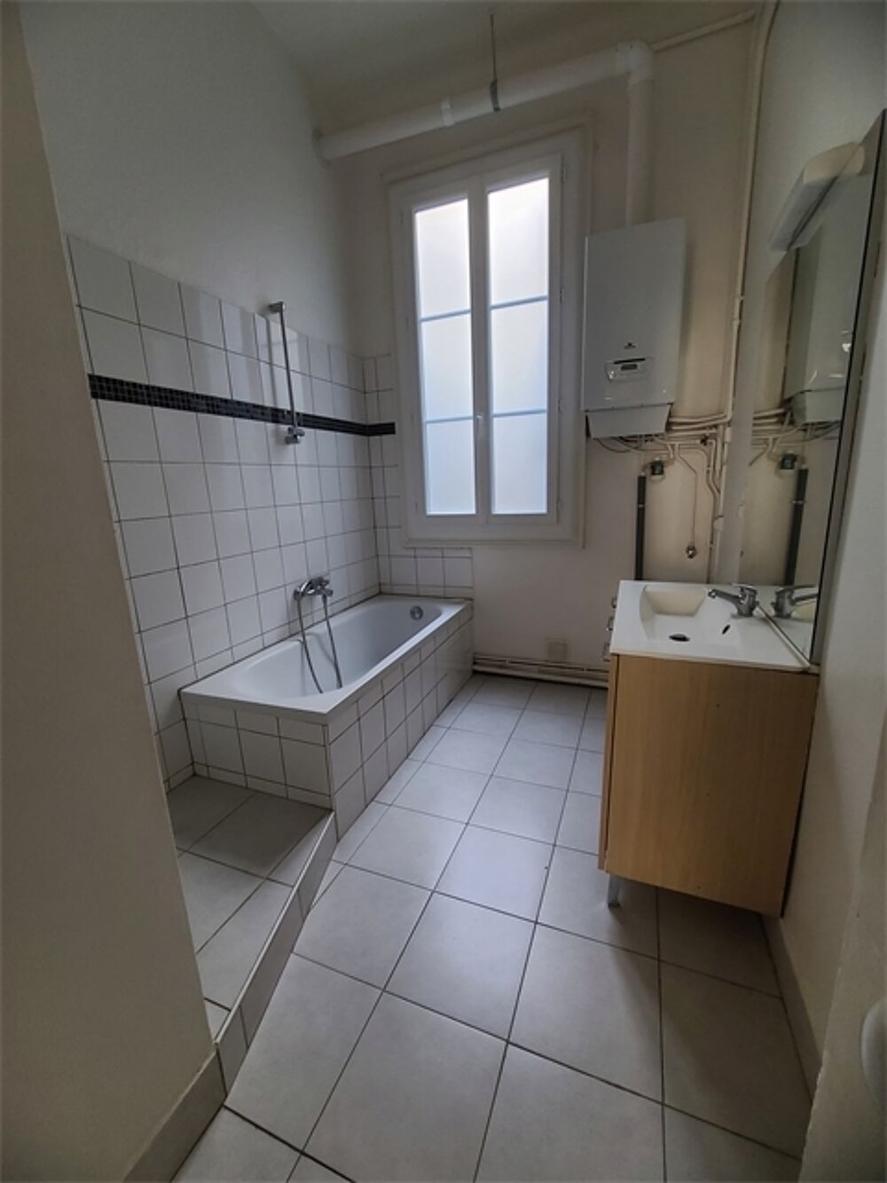 Location Appartement F4 - 1ere Courrone de l'Ecusson Montpellier
