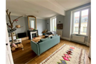  Appartement à louer 3 pièces 83 m²