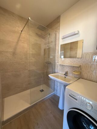  Appartement à louer 2 pièces 46 m²