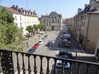  Appartement � louer 163 m�