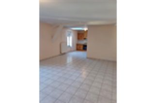  Appartement à louer 3 pièces 74 m²