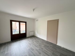  Appartement à louer 3 pièces 73 m²