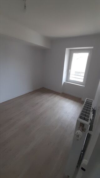  Appartement � louer 4 pi�ces 83 m�