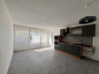  Appartement � louer 4 pi�ces 75 m�