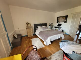  Appartement à louer 4 pièces 166 m²