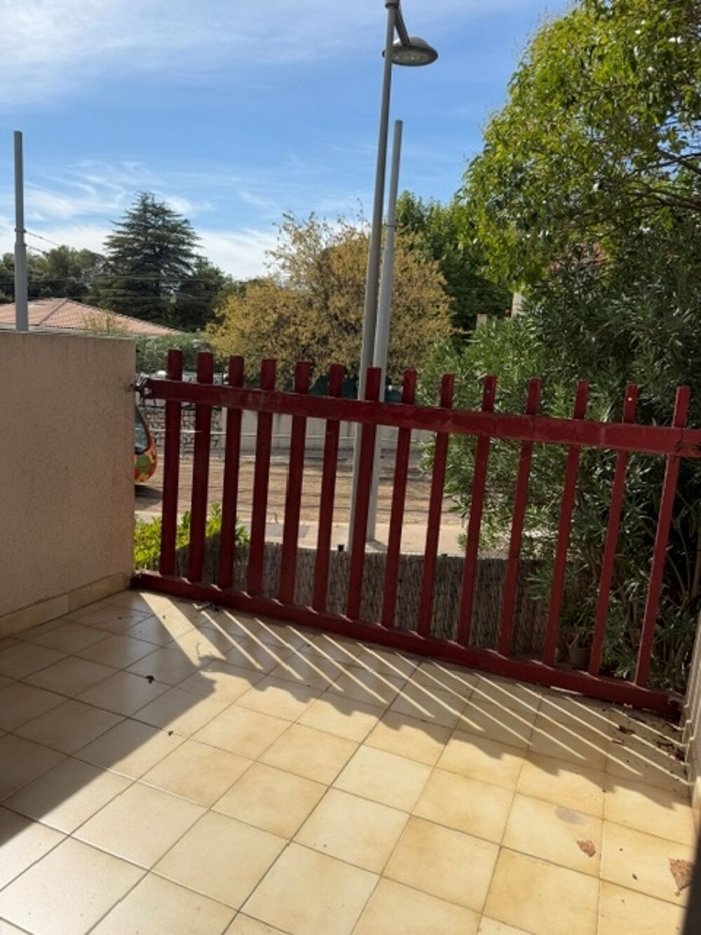 Location Appartement Grand F2 Climatisé avec GARAGE - Quartier Croix-d'Argent Montpellier
