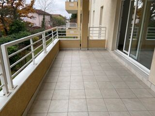  Appartement � louer 3 pi�ces 76 m�