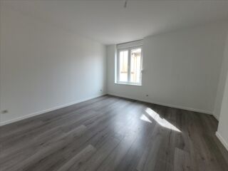  Appartement à louer 2 pièces 62 m²