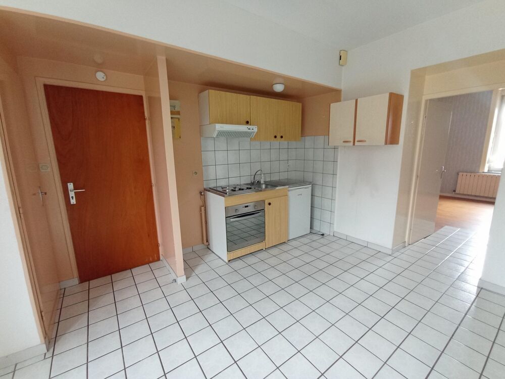 LOCATION BACCARAT - F2 RDC PARKING ET JARDIN