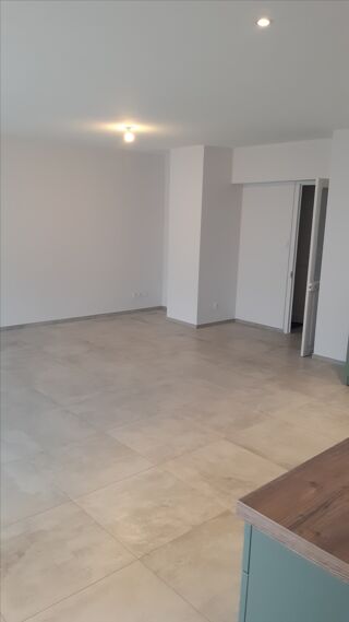  Appartement � louer 4 pi�ces 83 m�