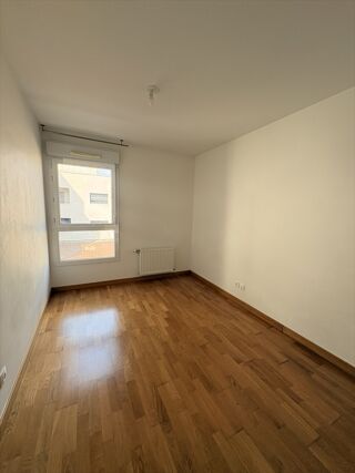  Appartement à louer 3 pièces 67 m²