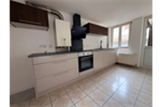  Appartement à louer 4 pièces 108 m²