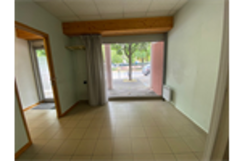 Local proche Gare Annemasse 1235 74100 Annemasse