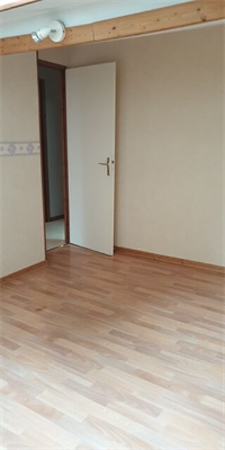  Appartement à louer 4 pièces 46 m²