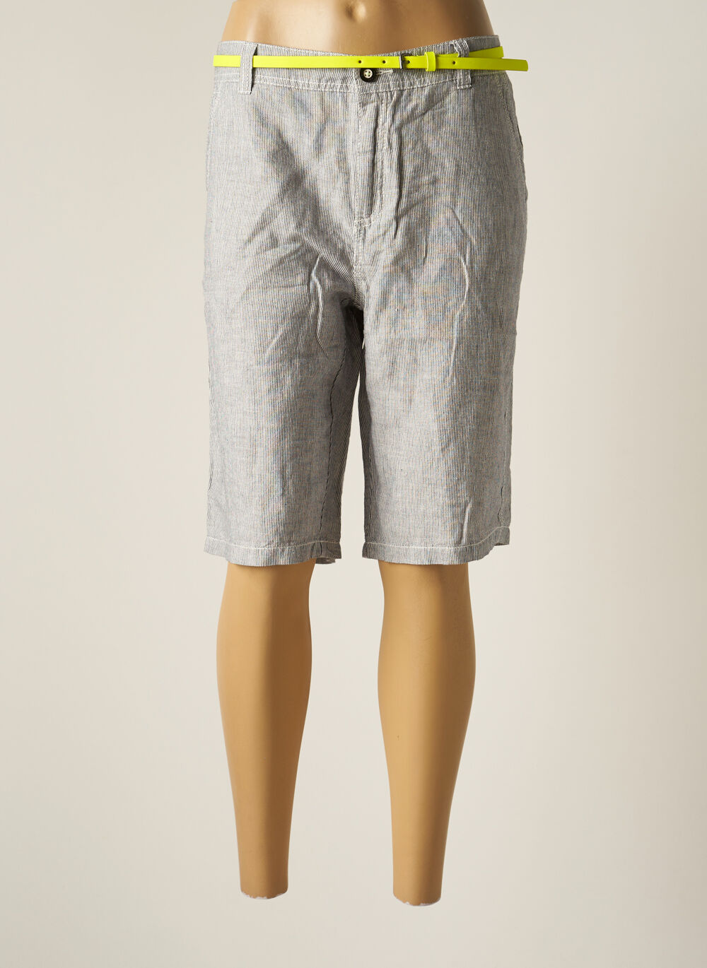 Bermuda femme 2025 taille 44