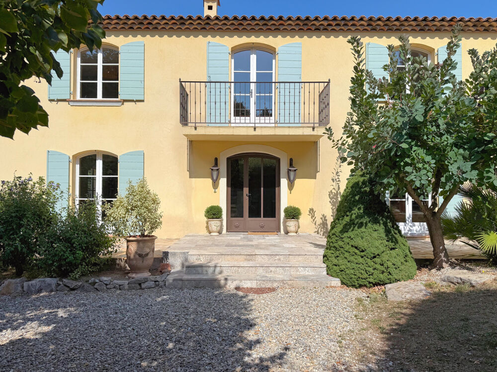 Vente Maison Bastide provençale avec piscine au cœur du Domaine Saint-Pierre de Tourtour Tourtour