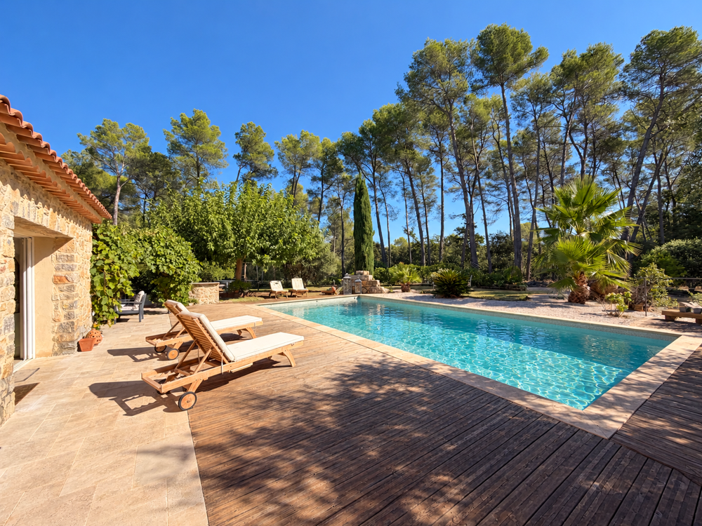 à vendre  Propriété/château Lorgues (83510)