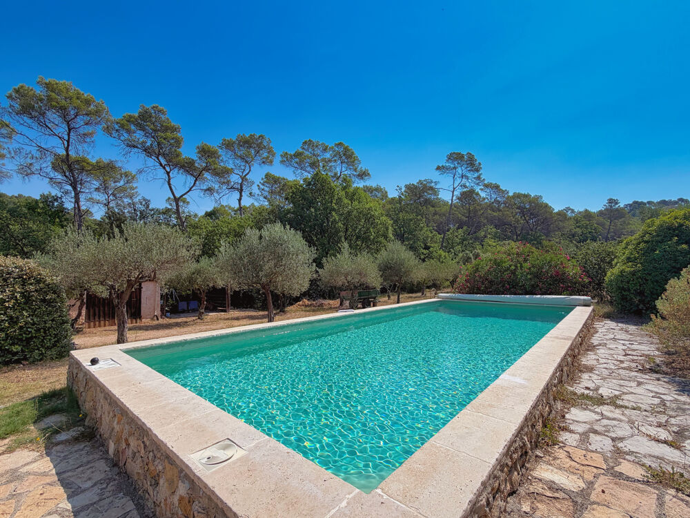 à vendre  Propriété/château Lorgues (83510)