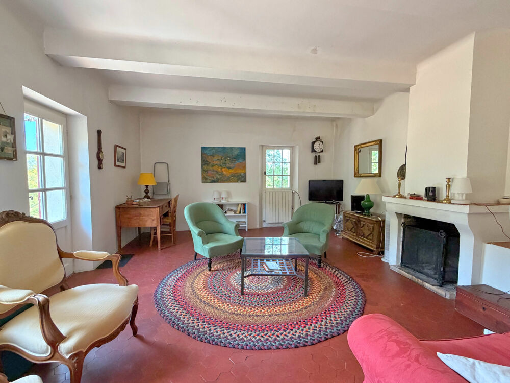 à vendre  Propriété/château Lorgues (83510)