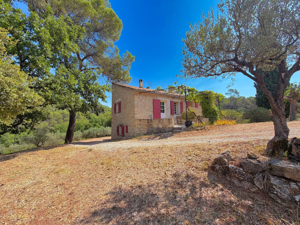à vendre  Propriété/château Lorgues (83510)