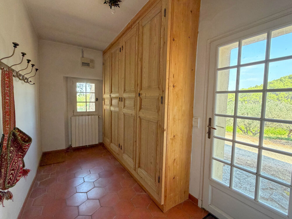 à vendre  Propriété/château Lorgues (83510)