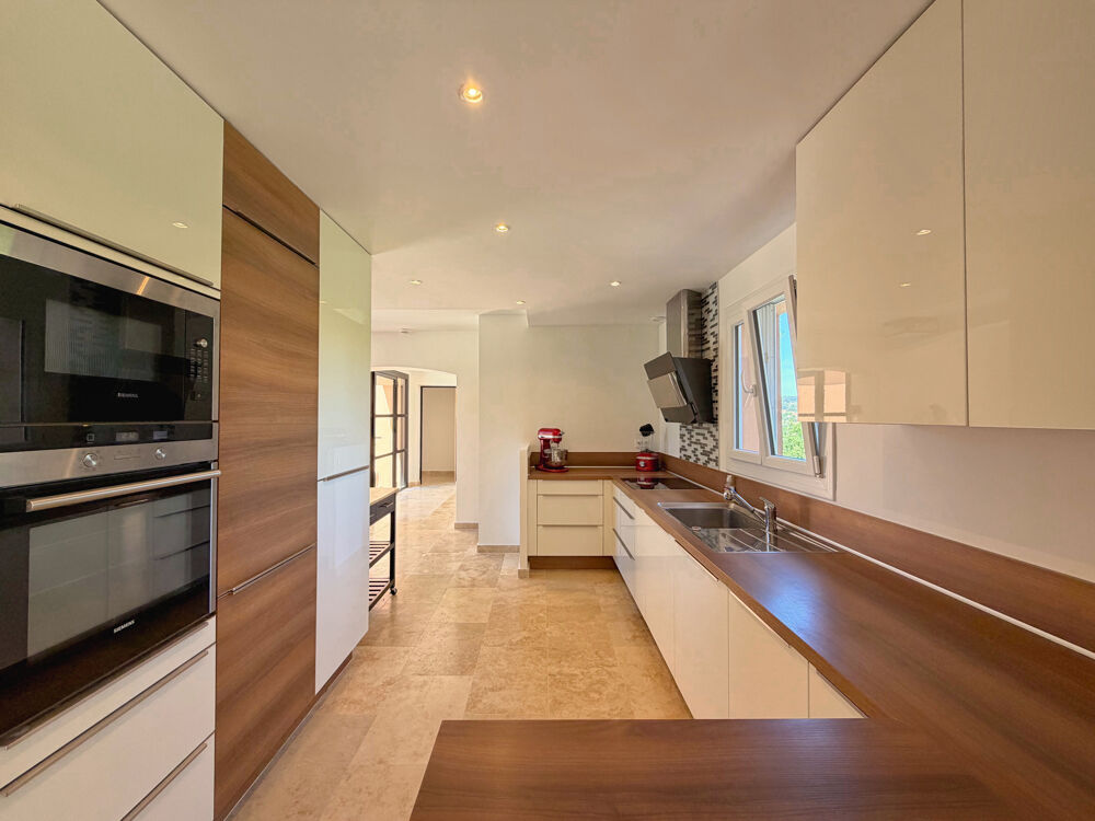 � vendre  Propri�t�/ch�teau Lorgues (83510)