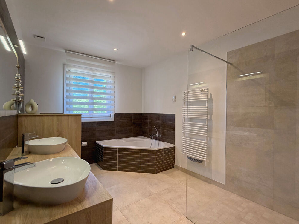 � vendre  Propri�t�/ch�teau Lorgues (83510)