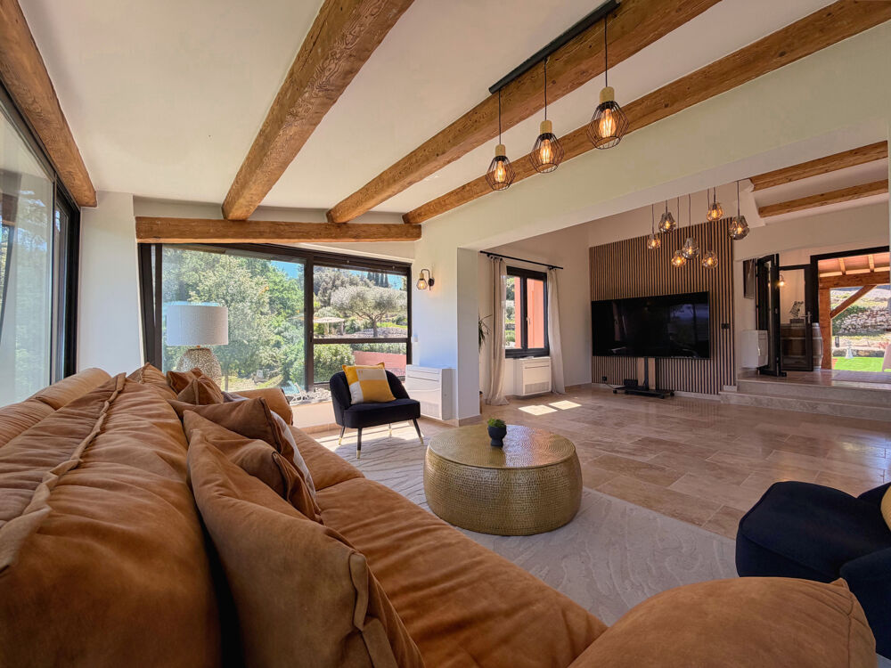 � vendre  Propri�t�/ch�teau Lorgues (83510)