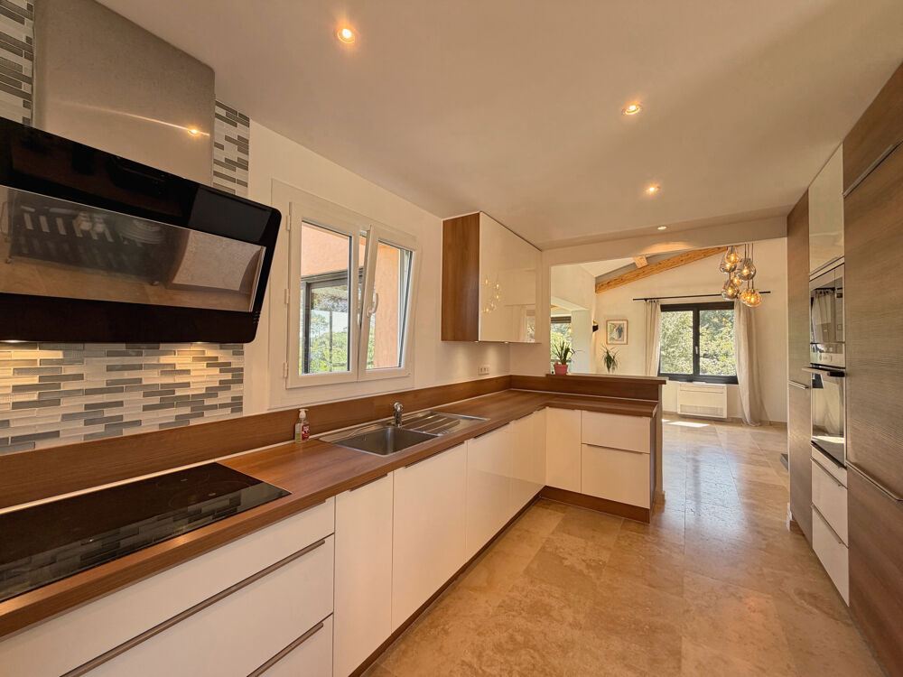 � vendre  Propri�t�/ch�teau Lorgues (83510)