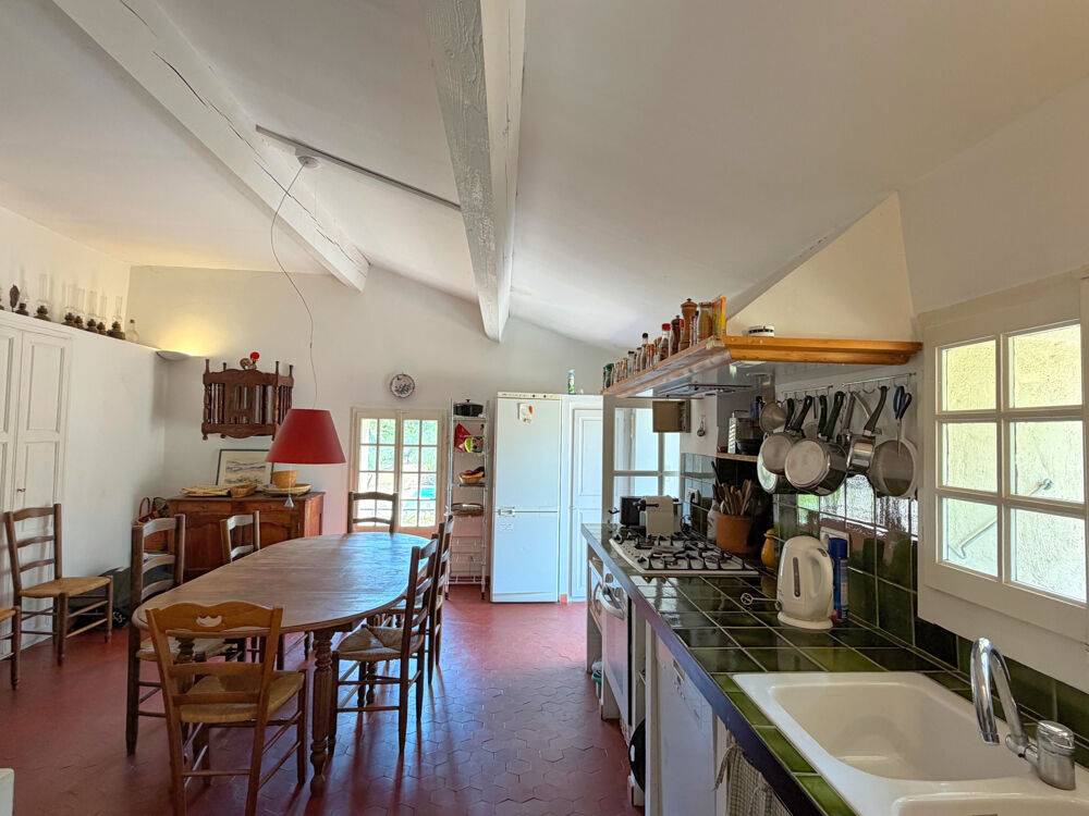 à vendre  Propriété/château Lorgues (83510)