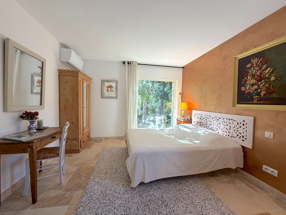 à vendre  Propriété/château Lorgues (83510)