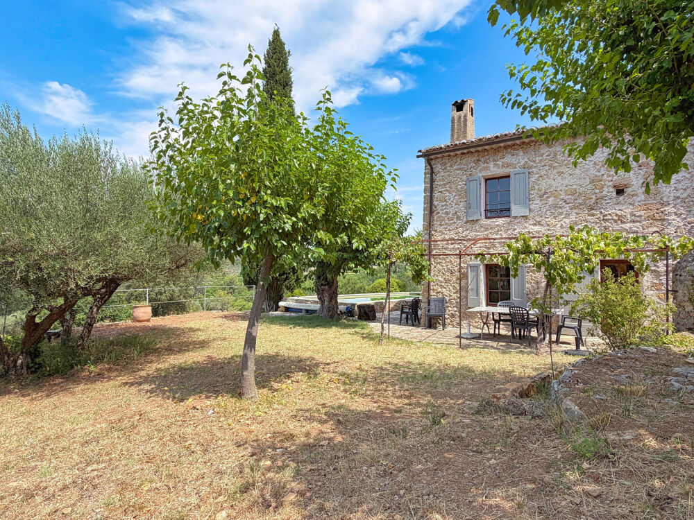 Vente Propriété/Château Lorgues   Domaine provençal de 11 hectares avec deux maisons indépendantes, deux piscines, vignoble AOP et oliveraie Lorgues