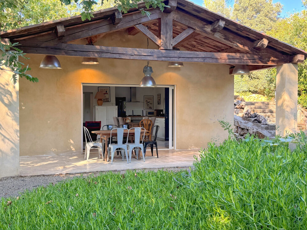 à vendre  Propriété/château Lorgues (83510)