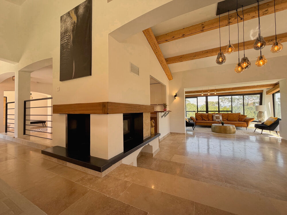 � vendre  Propri�t�/ch�teau Lorgues (83510)