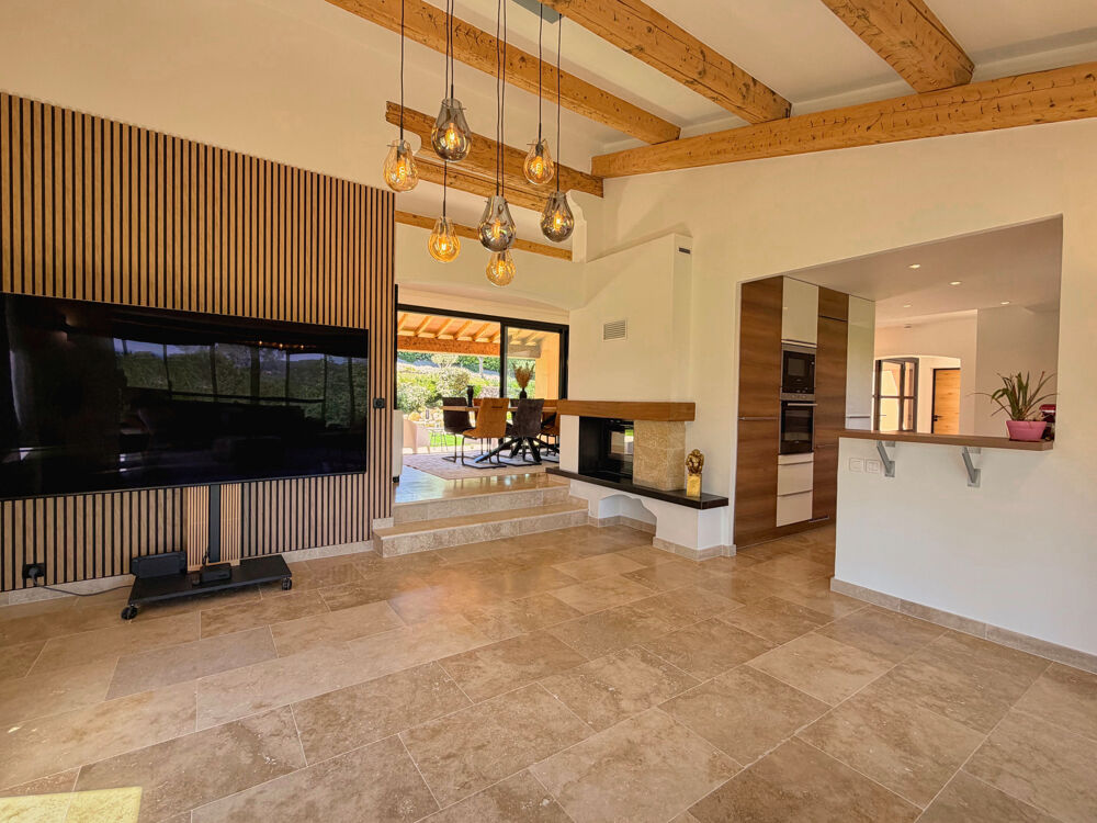 � vendre  Propri�t�/ch�teau Lorgues (83510)