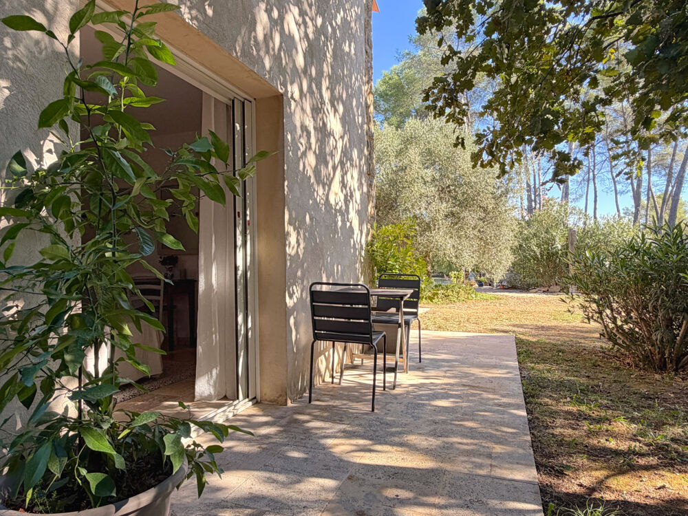 à vendre  Propriété/château Lorgues (83510)